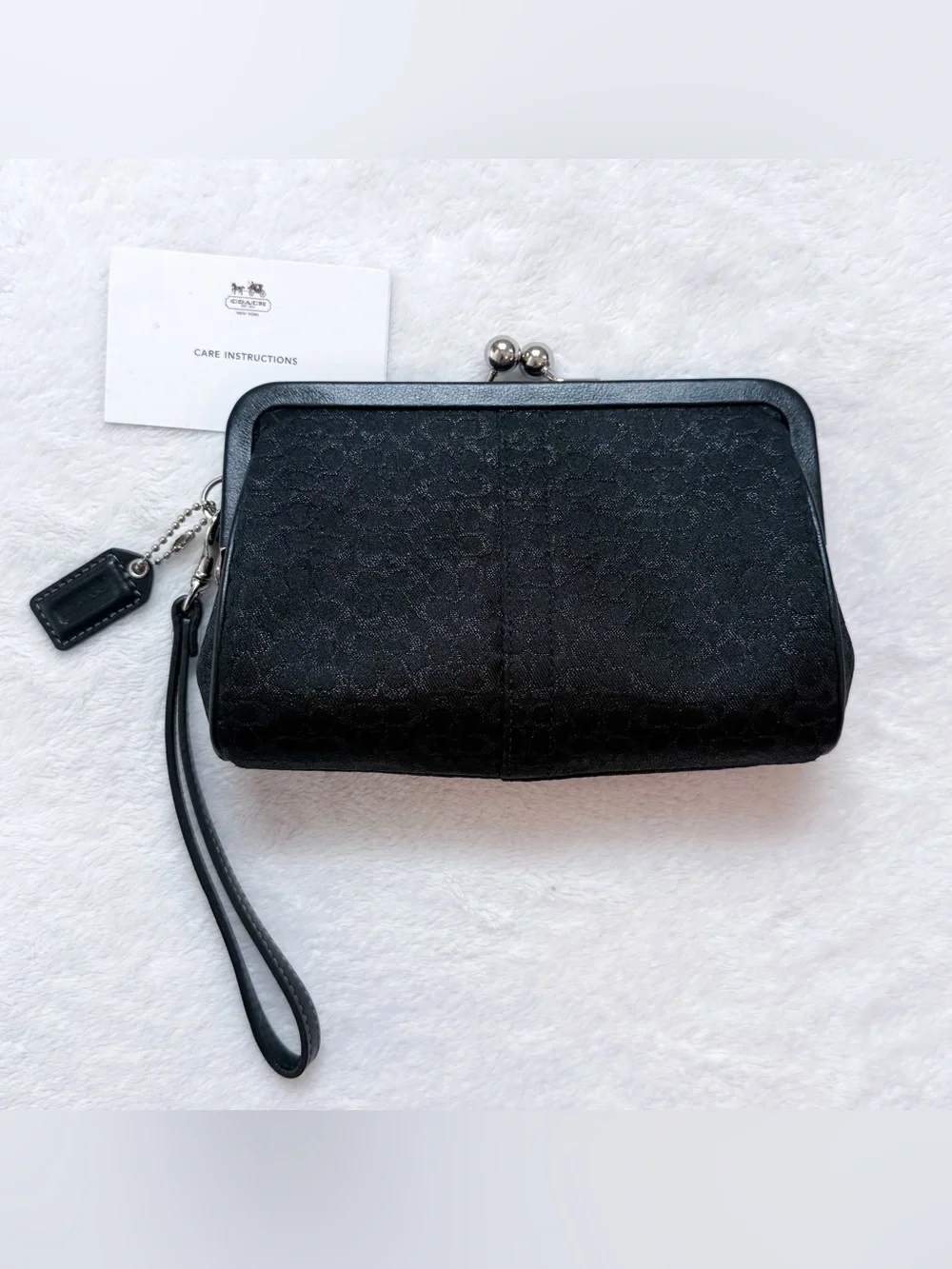 Vintage Coach Y2K Black Optic Lurex Framed Soho Kisslock Clutch Wristlet EUC